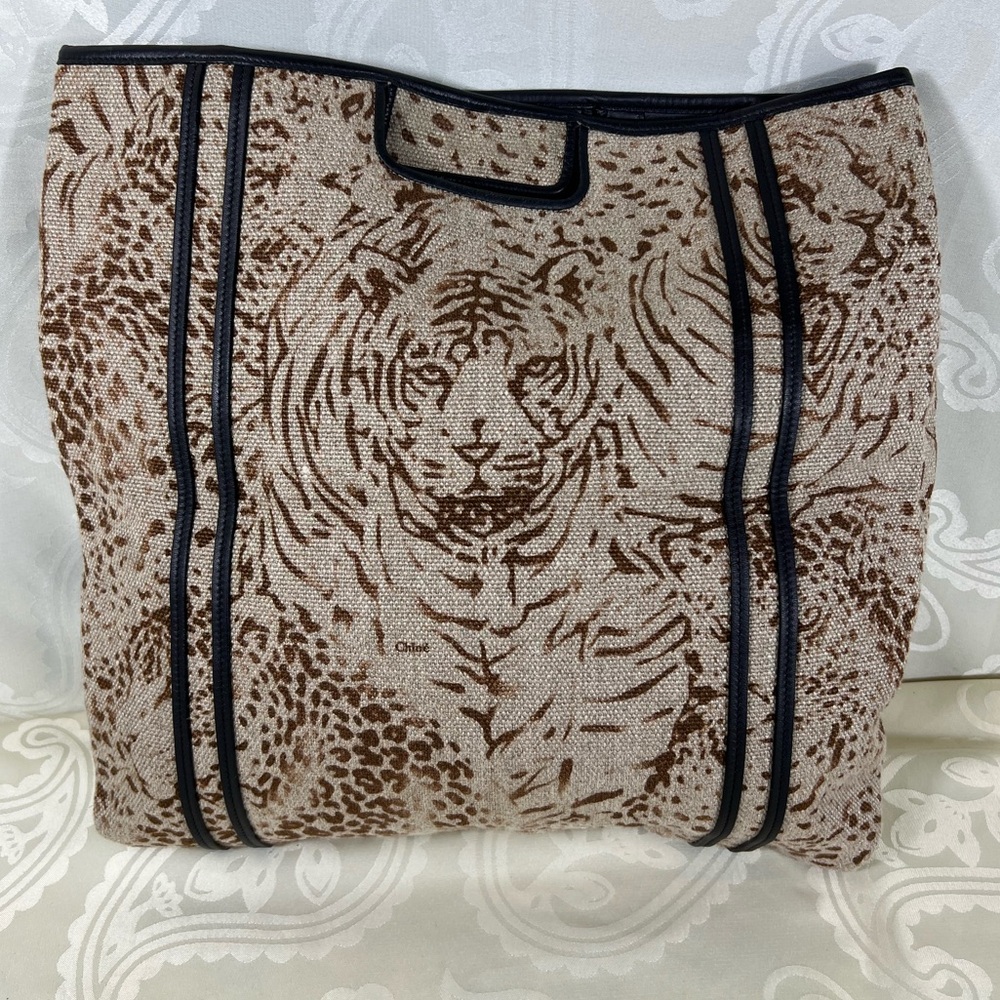 Chloé Tiger Leopard Reversible XL Tote & Pouch Set - Picture 8 of 16
